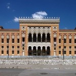 1024px-Sarajevo,_knihovna